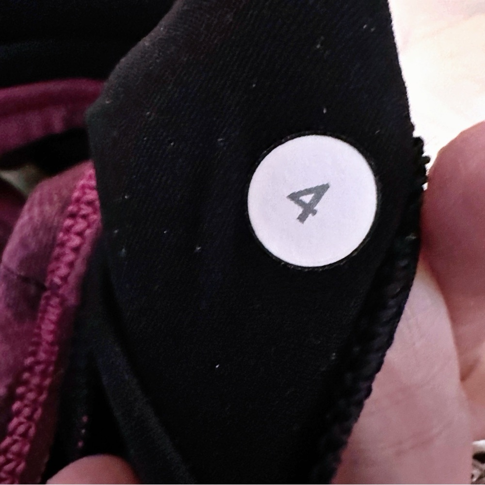 Lululemon Splendour Bra Sz 4 Blooming Raspberry/Black - Picture 10 of 15
